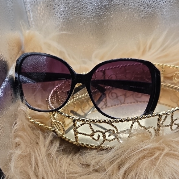 Accessories - Sunglasses, Elegant Black New